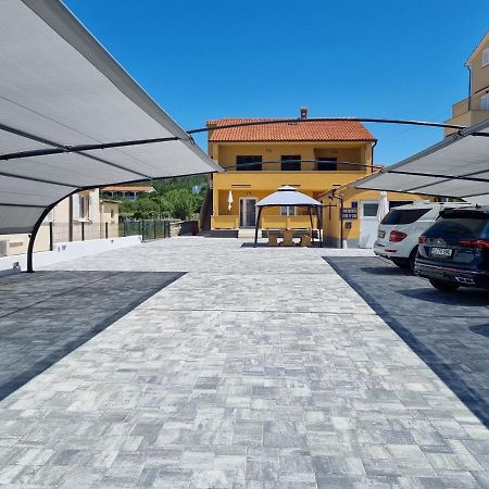 Apartments Gael لوبار المظهر الخارجي الصورة